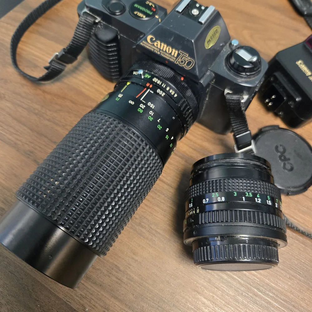 Canon slr camera