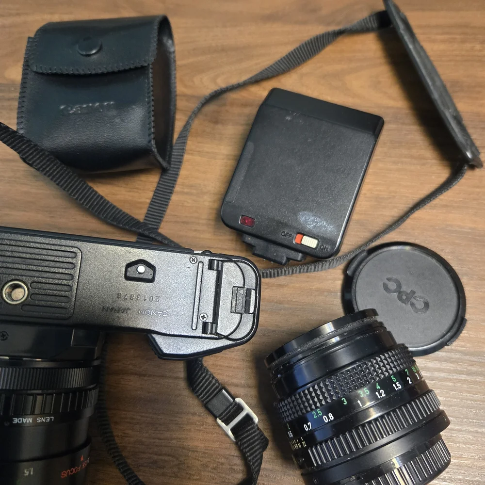 Canon slr camera