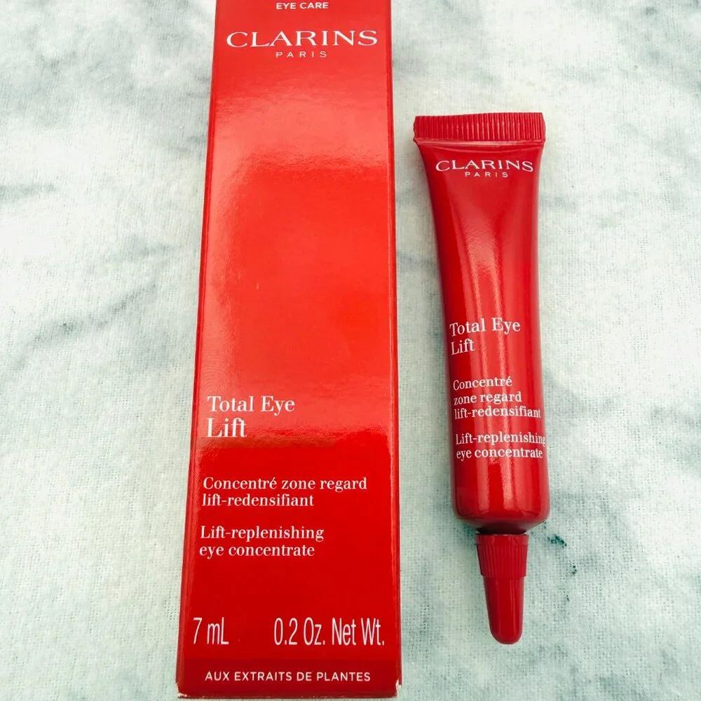 Clarins tags 💼 loving