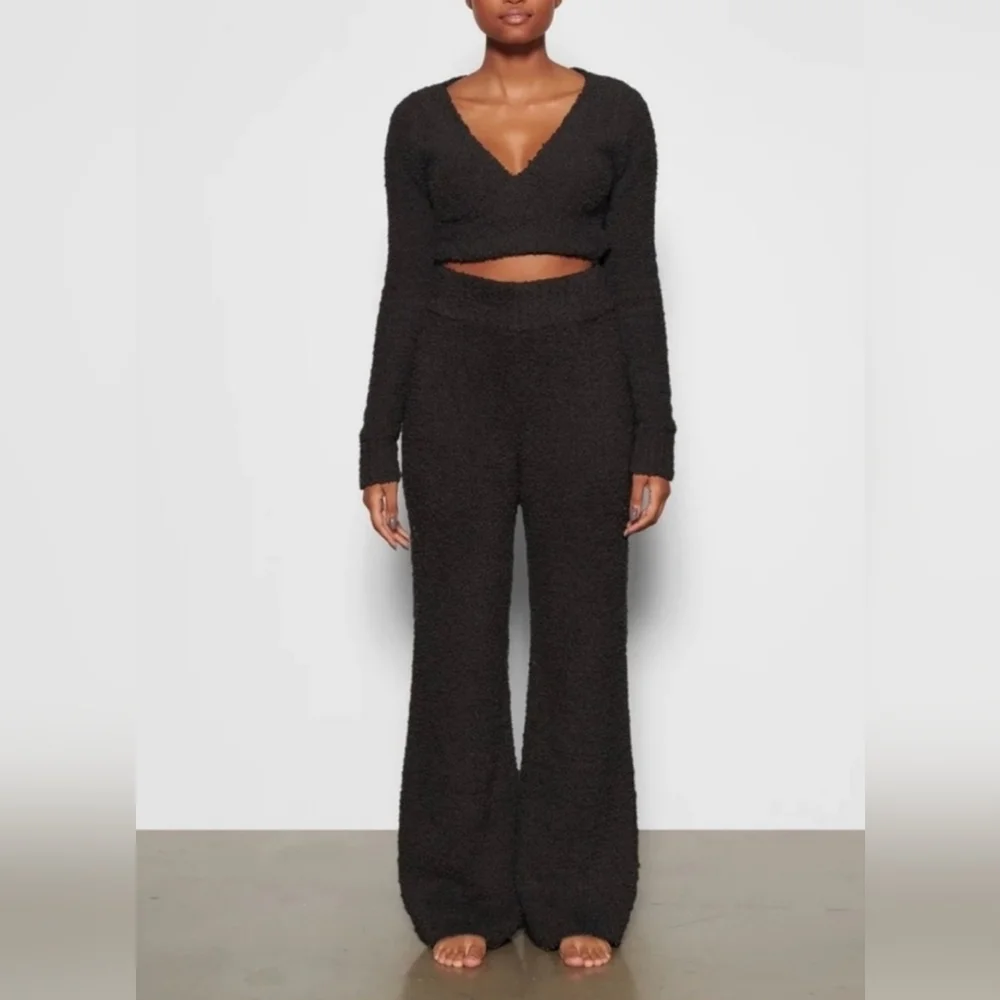SKIMS Size S/M Cozy Knit Boucle’ Lounge Pants Onyx Black High Rise Reta…