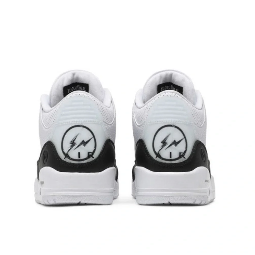 Jordan 🤍🖤👟brand new