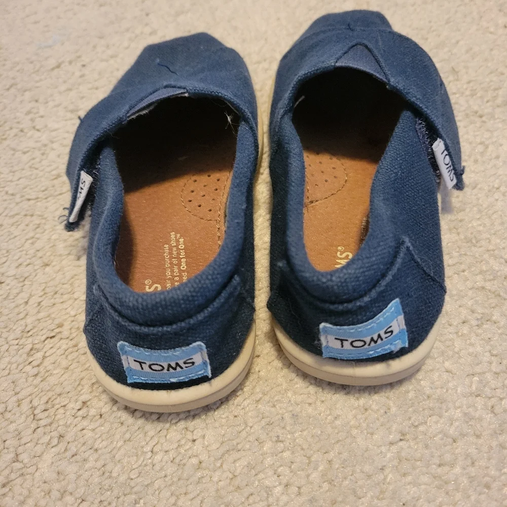 Toms easy stylish kids