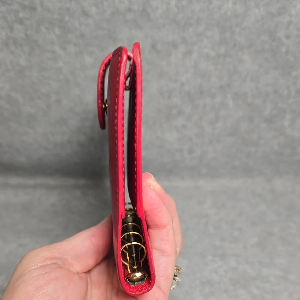 Louis Vuitton features please stylish