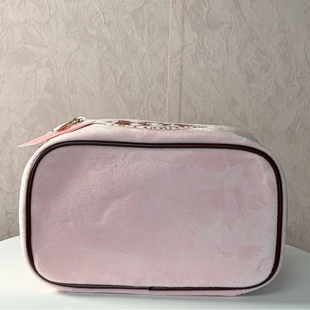 Juicy Couture luxurious light