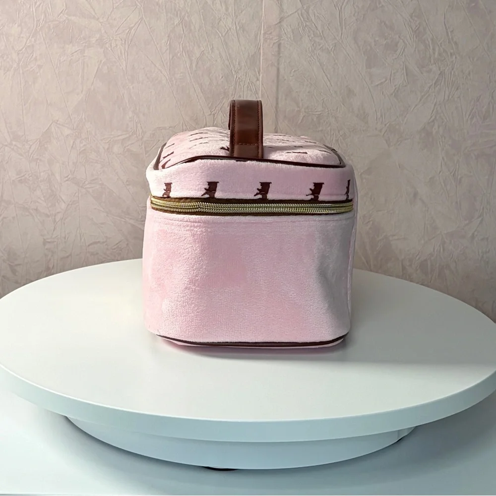 Juicy Couture elegant pink