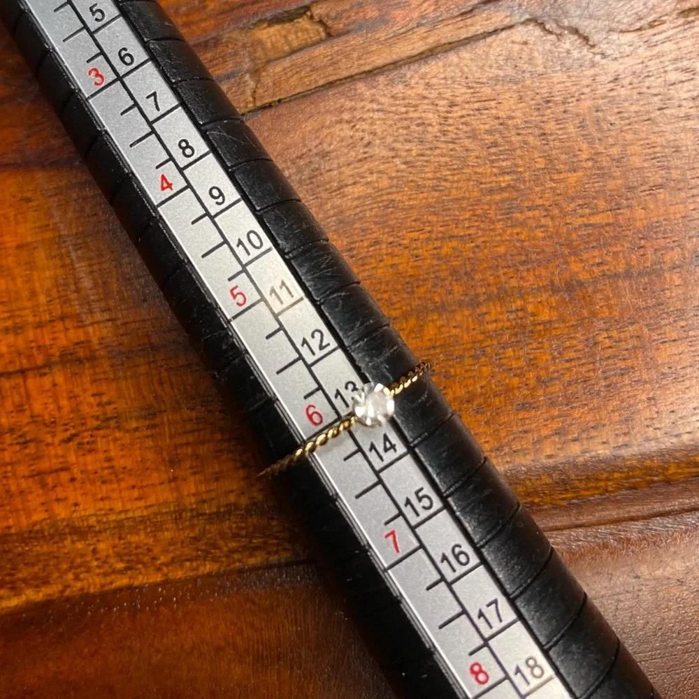 N/A stretchy without these