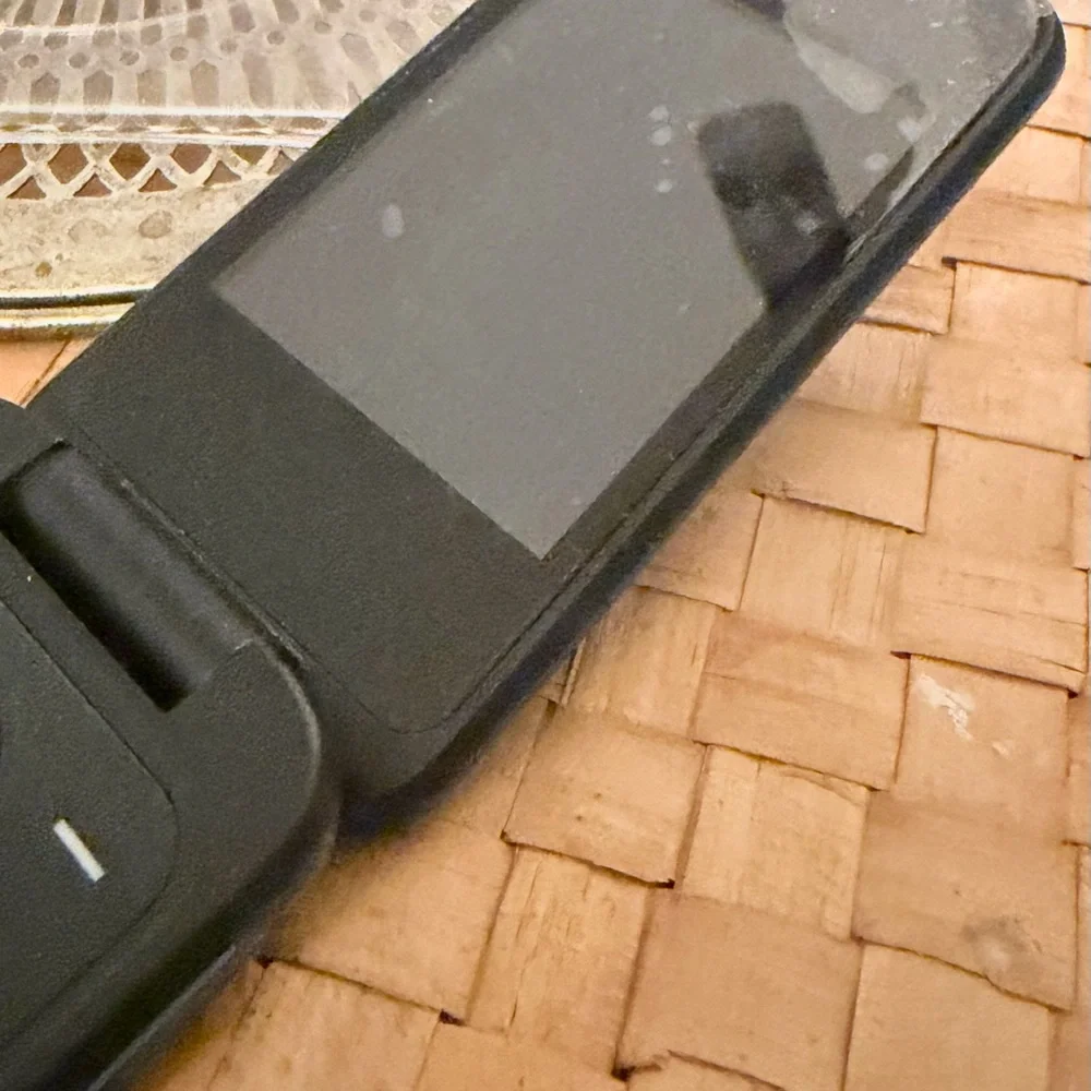 TLC brand phone screen