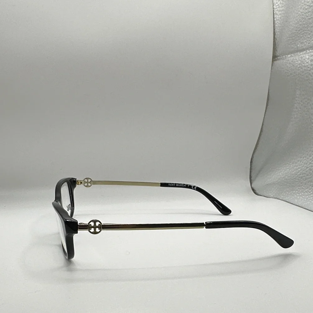 Tory Burch features style