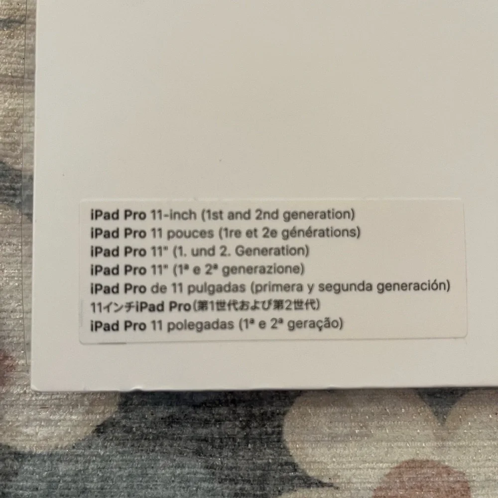 Apple compatible 	•	features typing