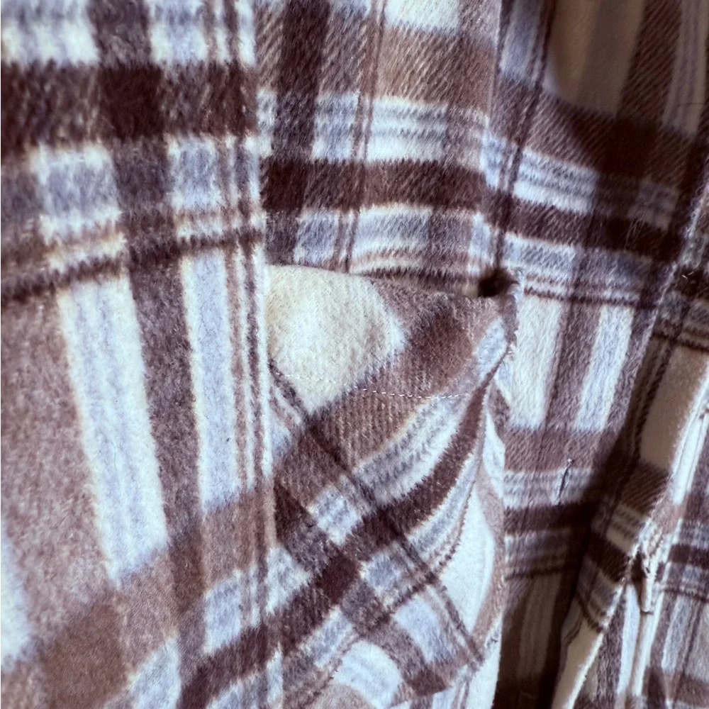 Staccato chic checkered