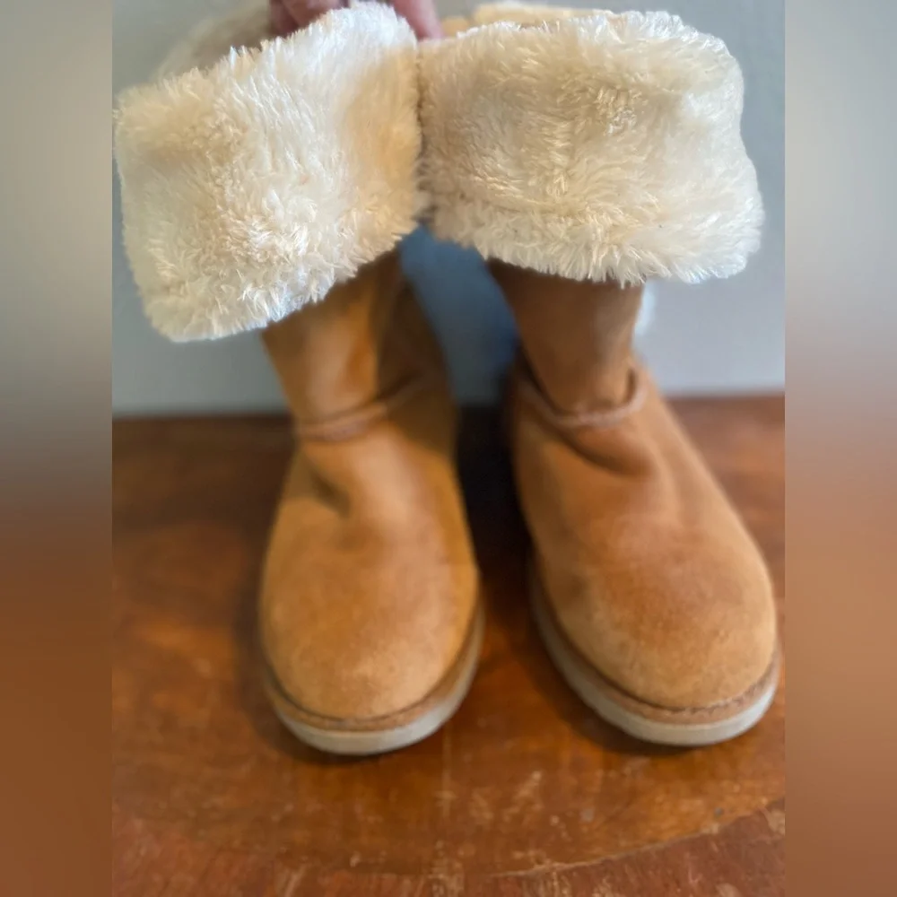 Cozy Tan Boots Lines with Fleece