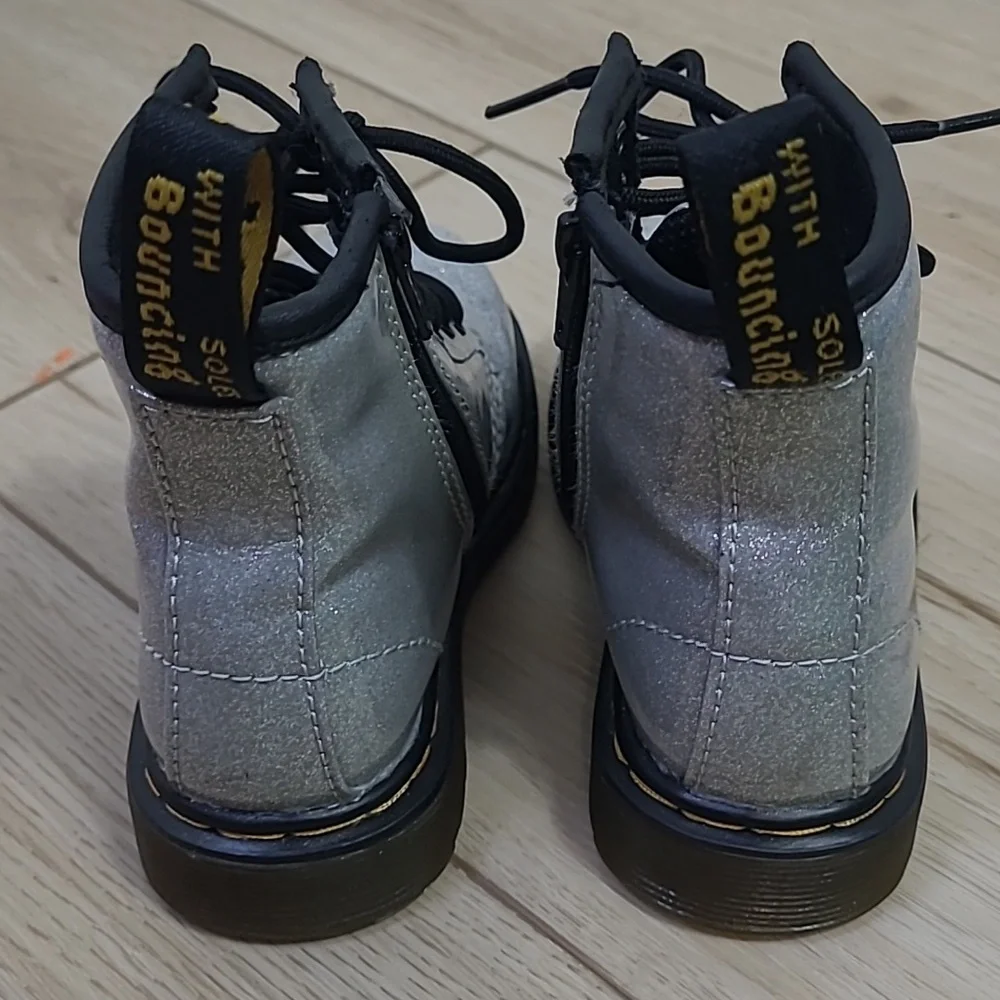 Dr. Martens up marks how