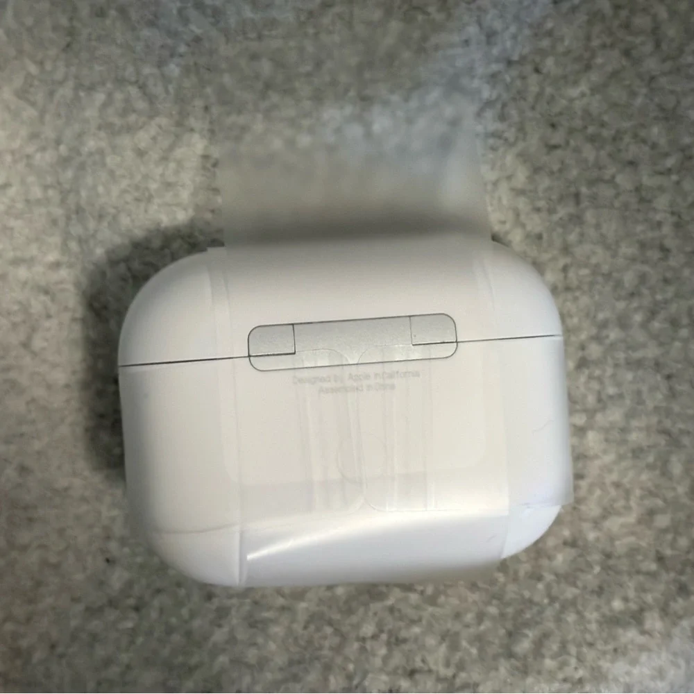 Apple sleek airpods includes