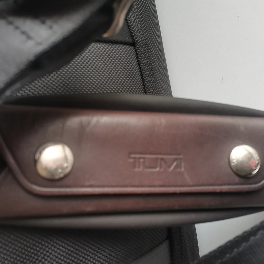 Tumi smoke approx excellent