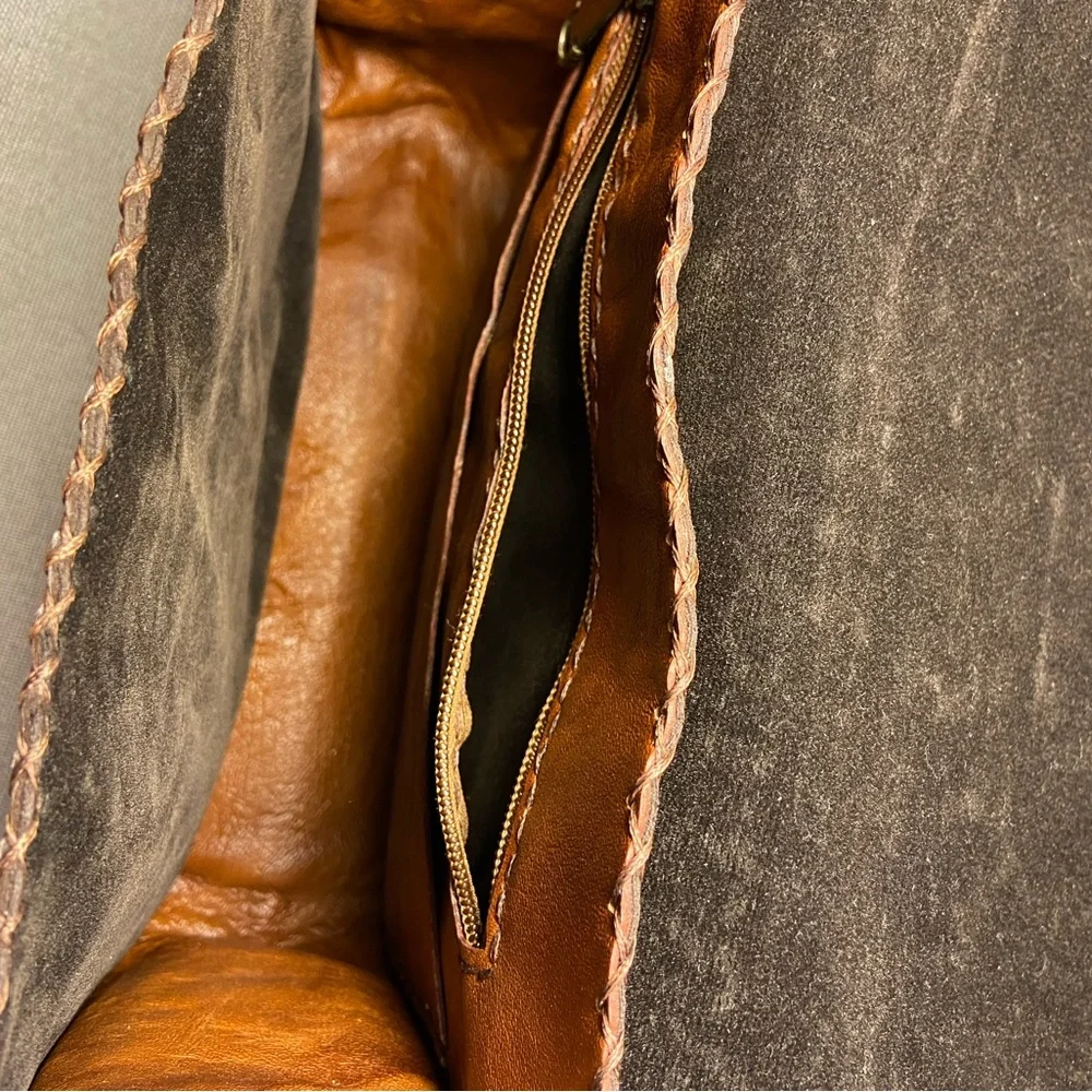 La Boutique De Sara leather boutique bag