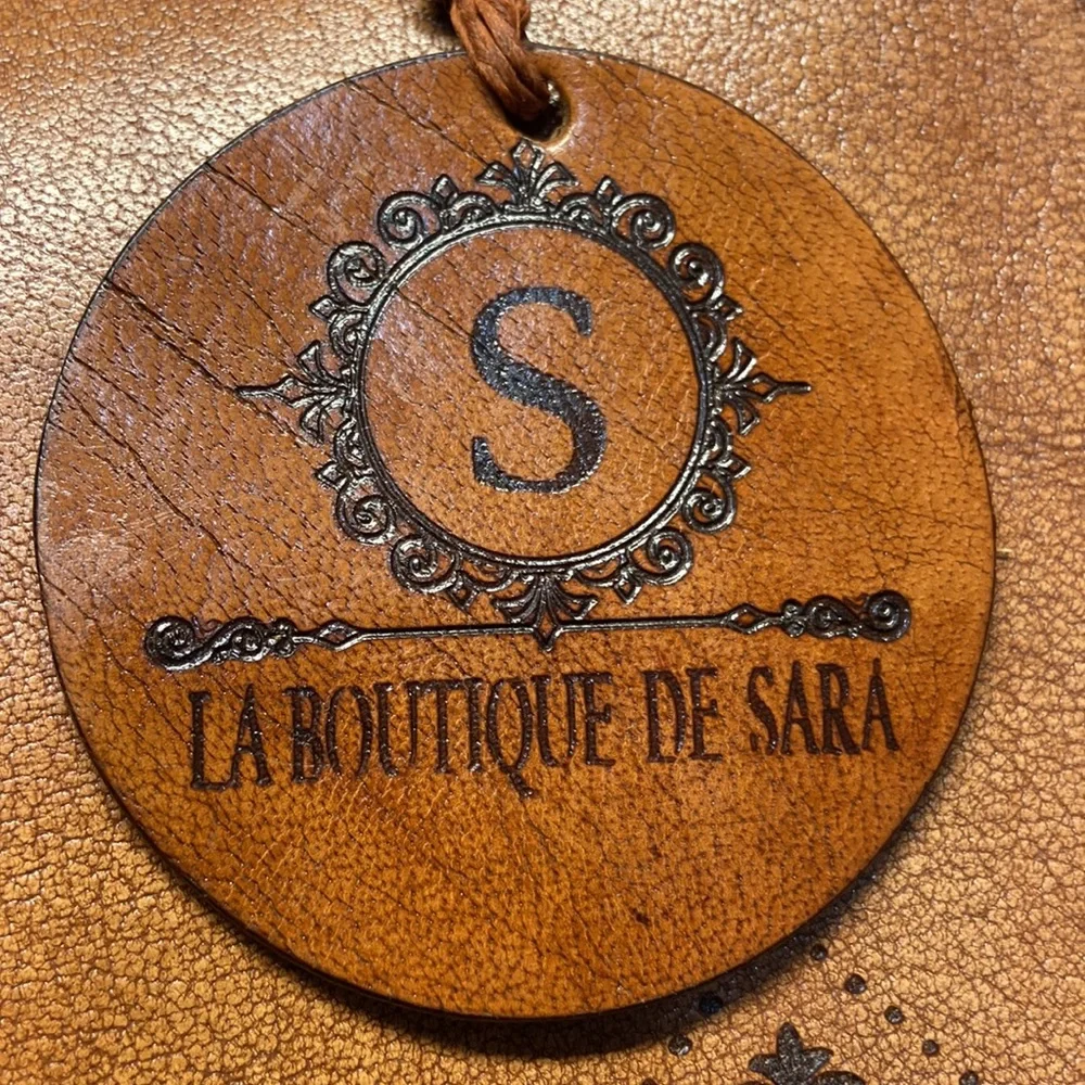 La Boutique De Sara adjustable la