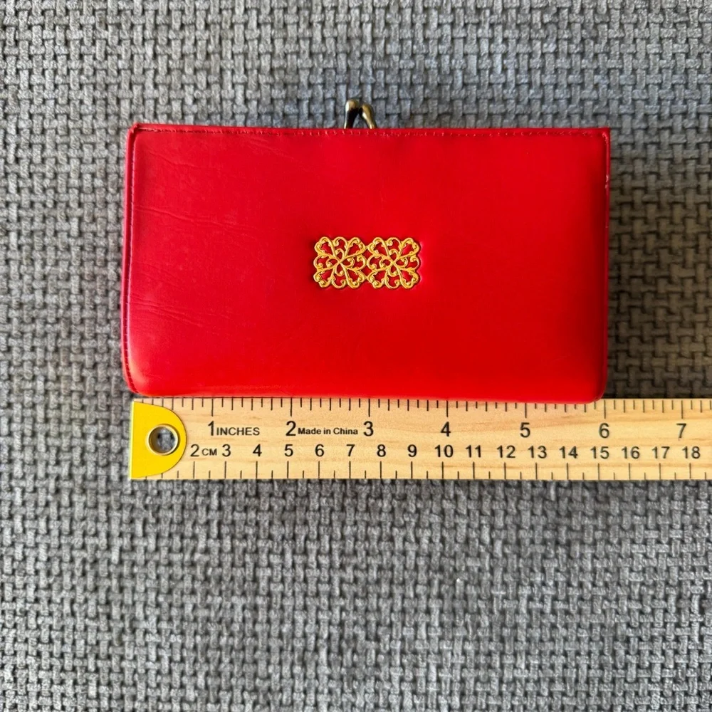 Unbranded vintage red