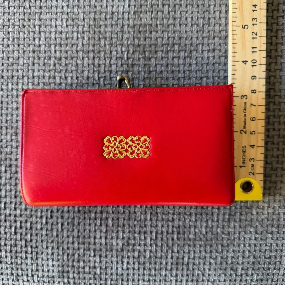 Unbranded vintage red