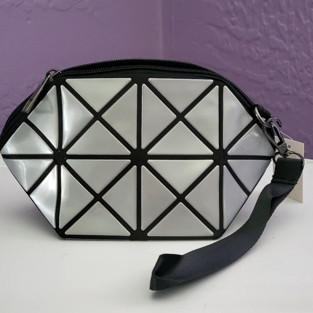 Gray Geometric Makeup Bag/Wristlet