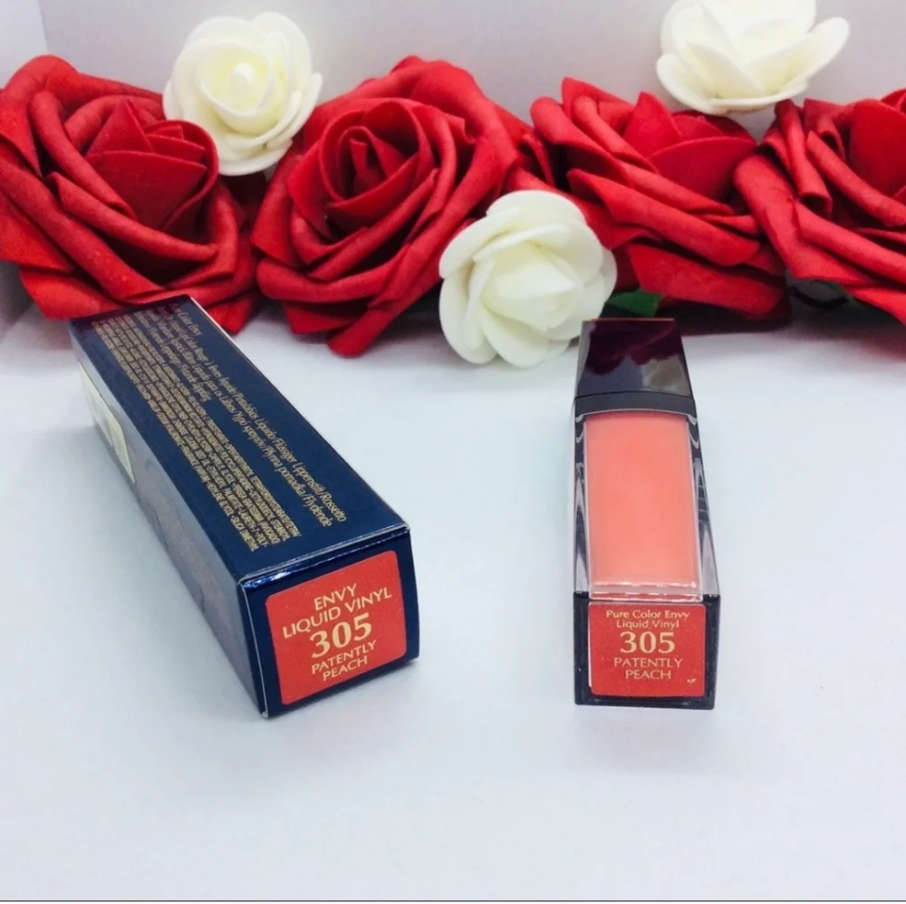 Estee Lauder lasts patently lipstick