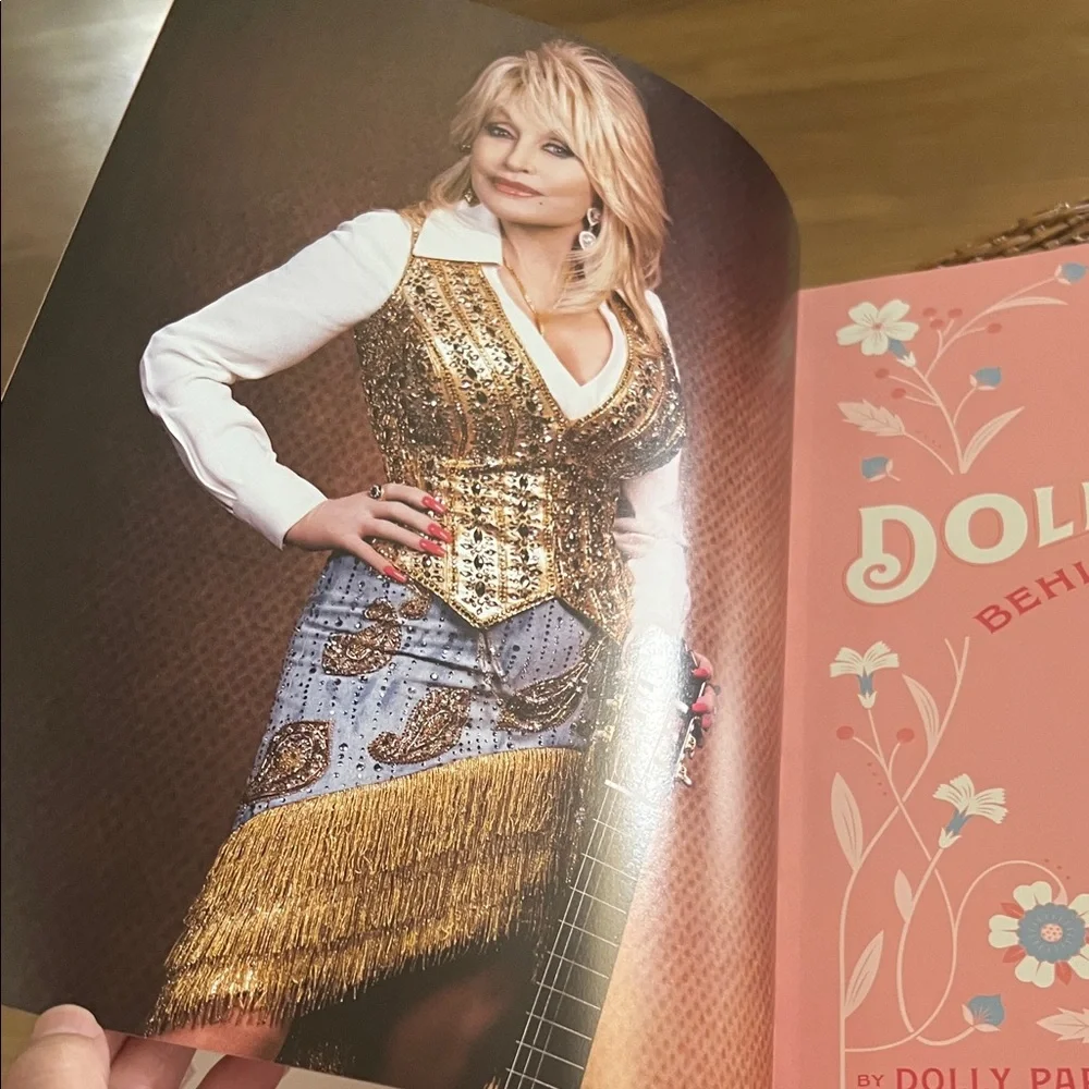 Dolly Parton vibrant must rhinestones
