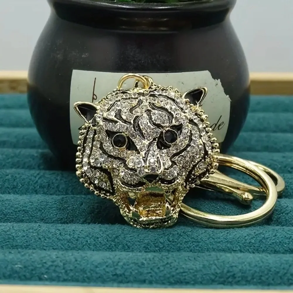 N/A sparkling gold
