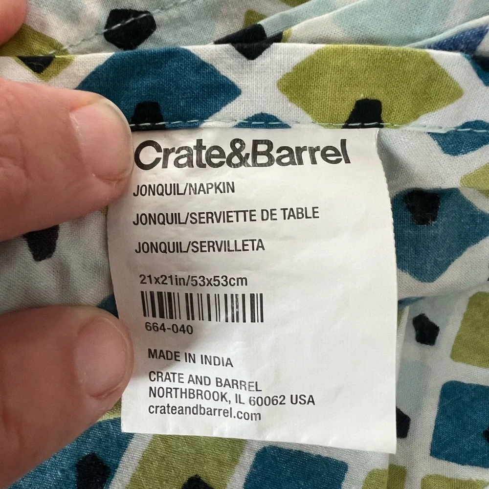 Crate&Barrel napkins square groovy