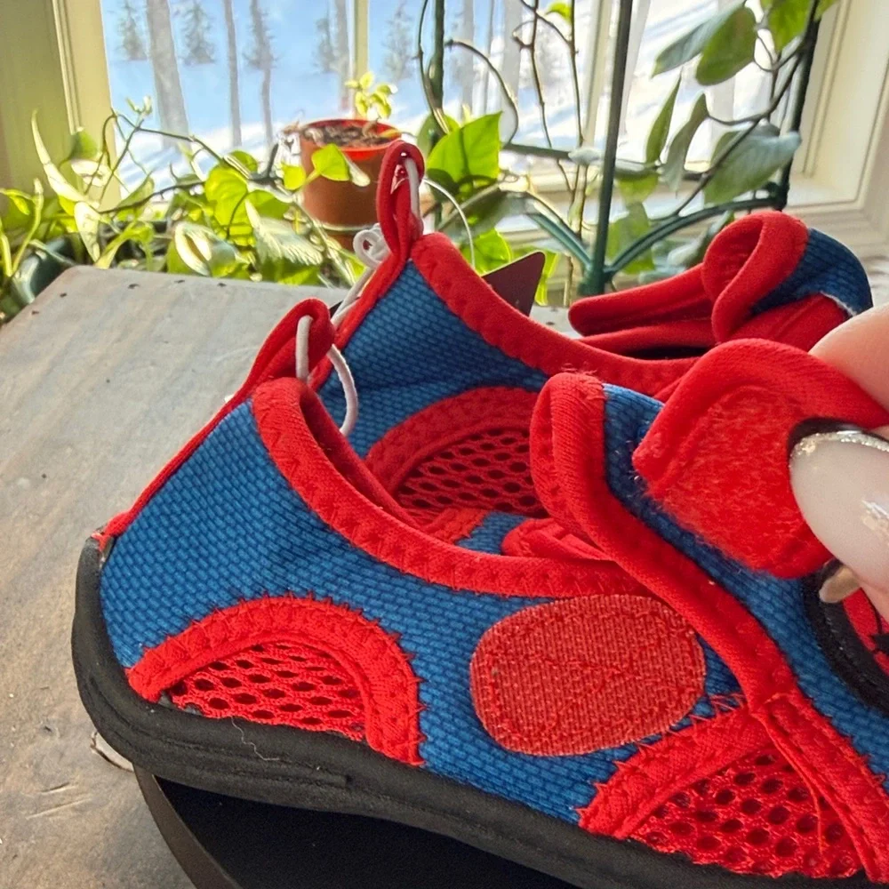 Disney nwt spider