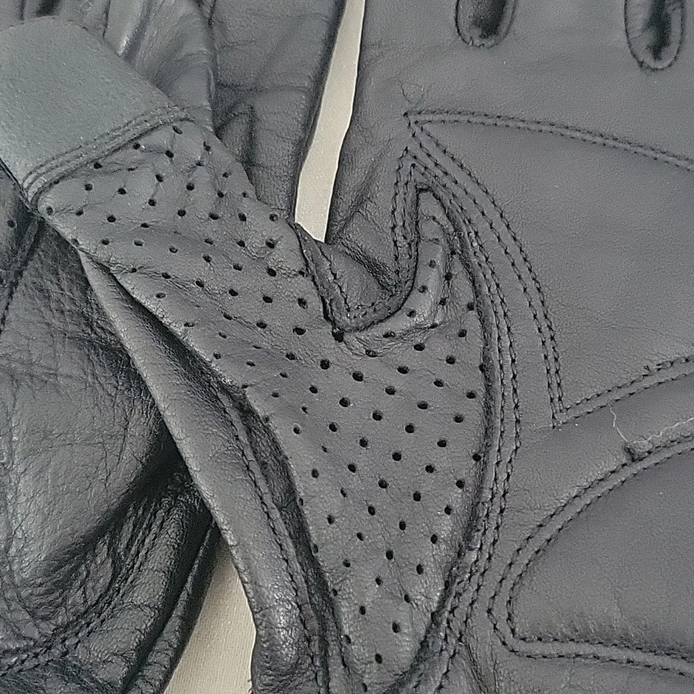 Harley-Davidson leather white snap