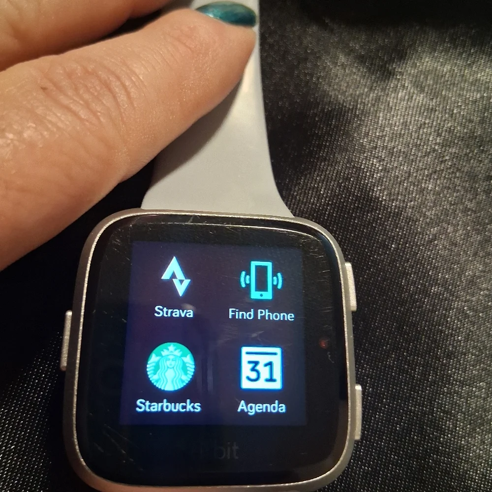 fitbit stay connected