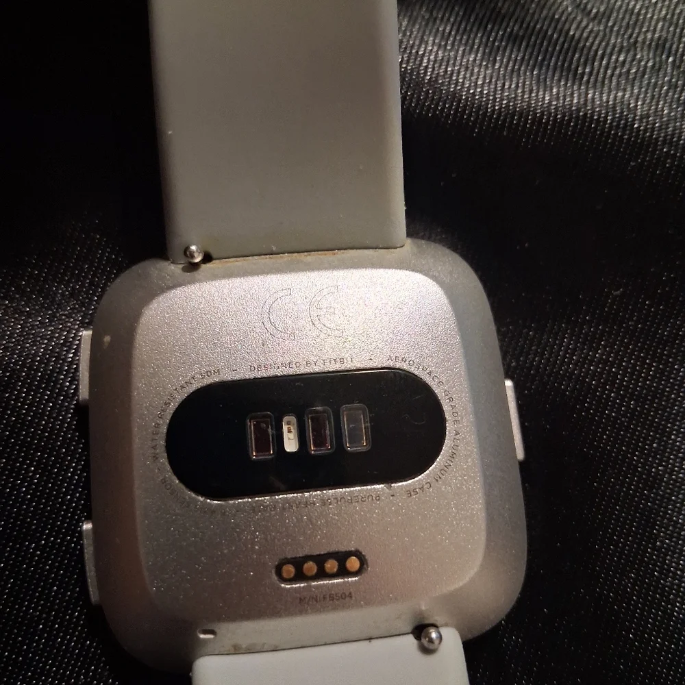 fitbit stay connected