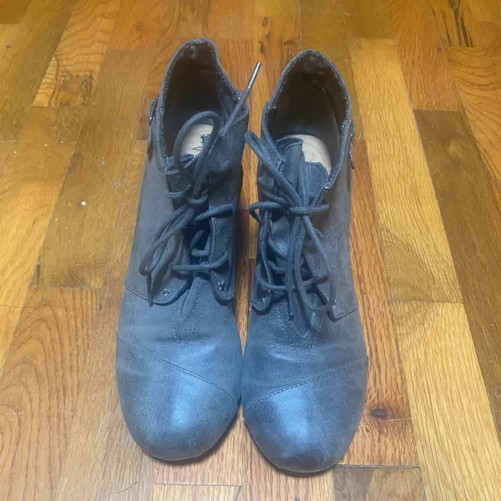 Maurices stylish gray