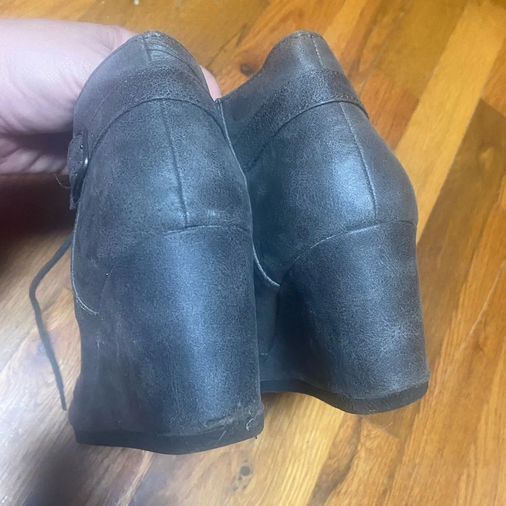 Maurices stylish gray