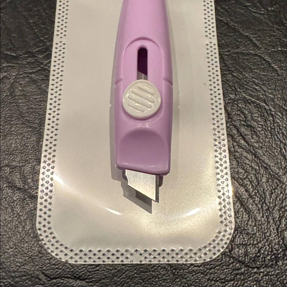 Hand Crafted perfect retractable stylish