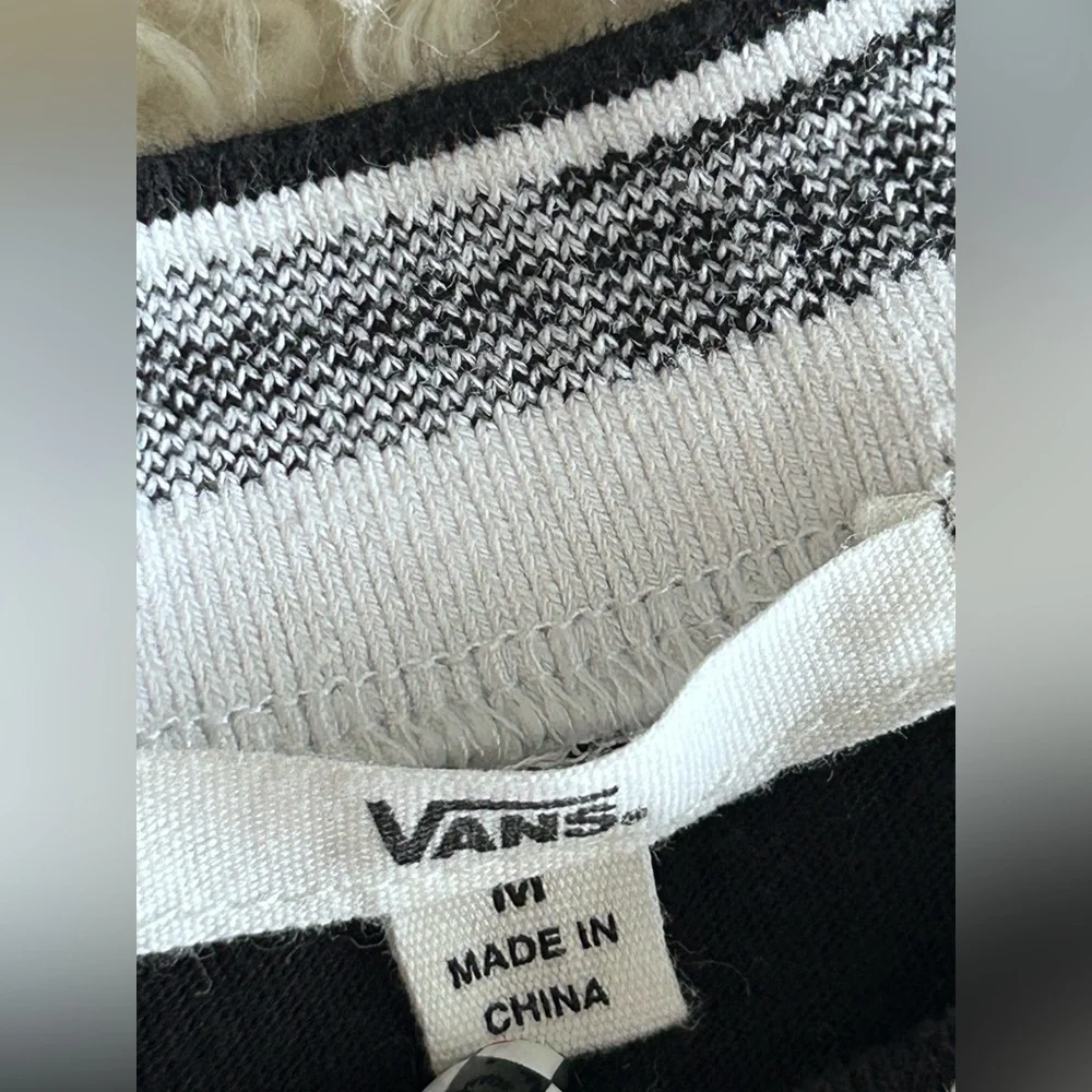 Vans chic black
