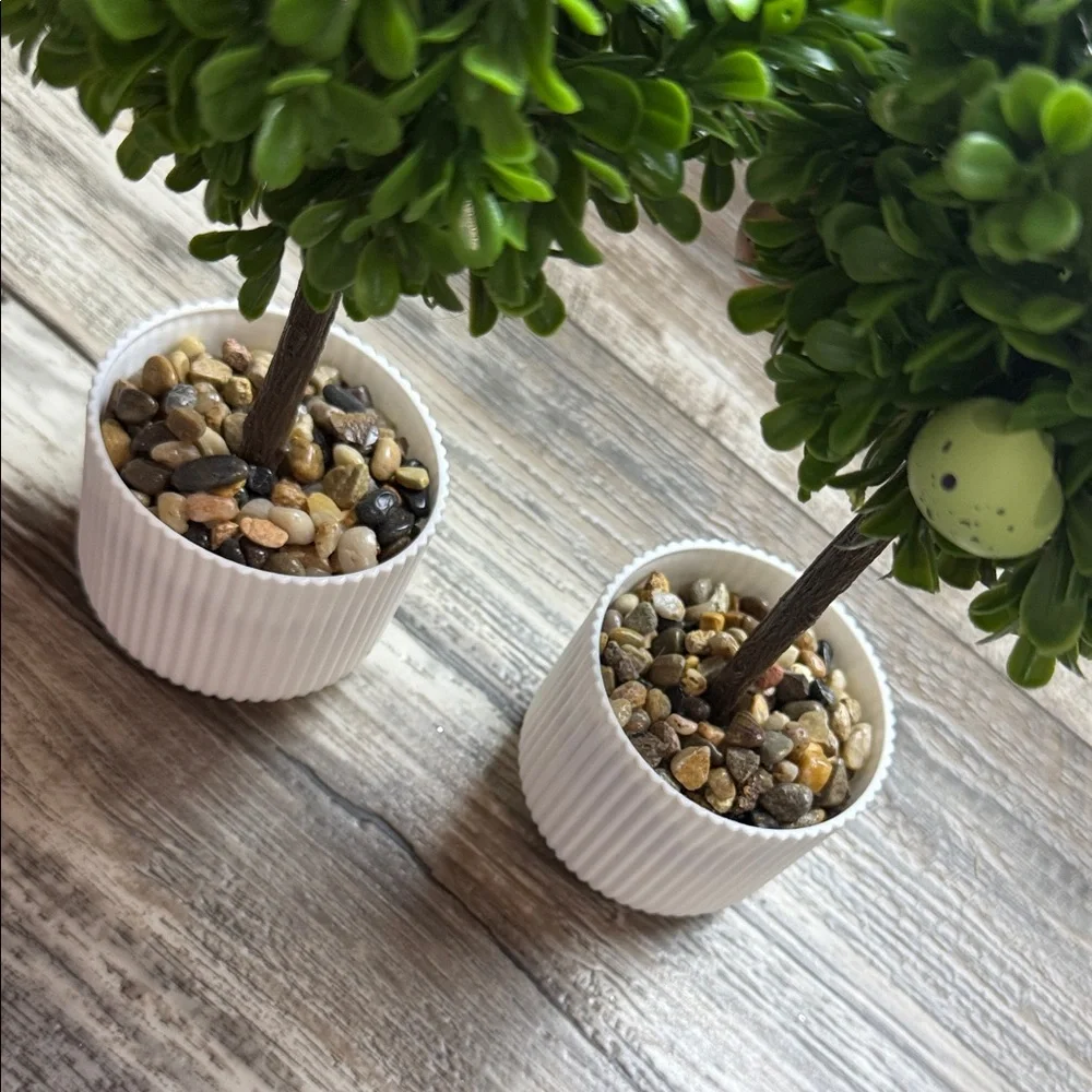 Unbranded indoors decor