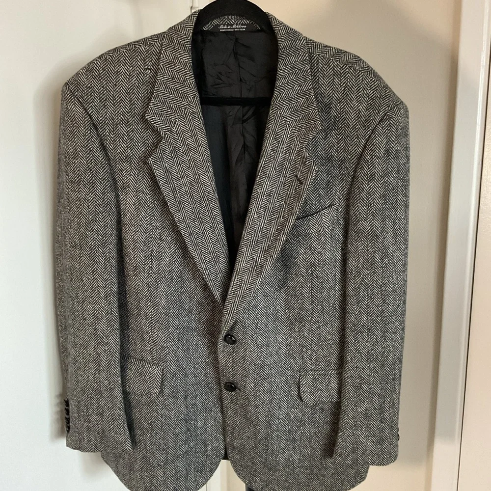 Vintage GGG Clothes 100% Wool Herringbone Sport Coat Blazer Gray 42S Moldova