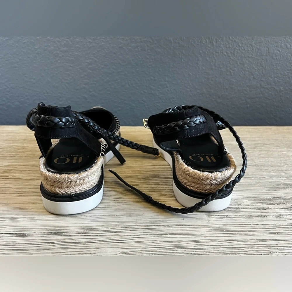 Jennifer Lopez espadrilles cream