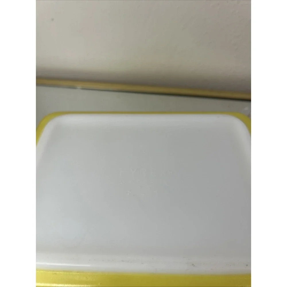 Pyrex this vintage