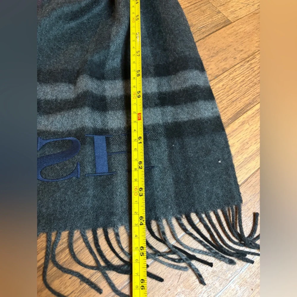 Burberry luxurious cashmere