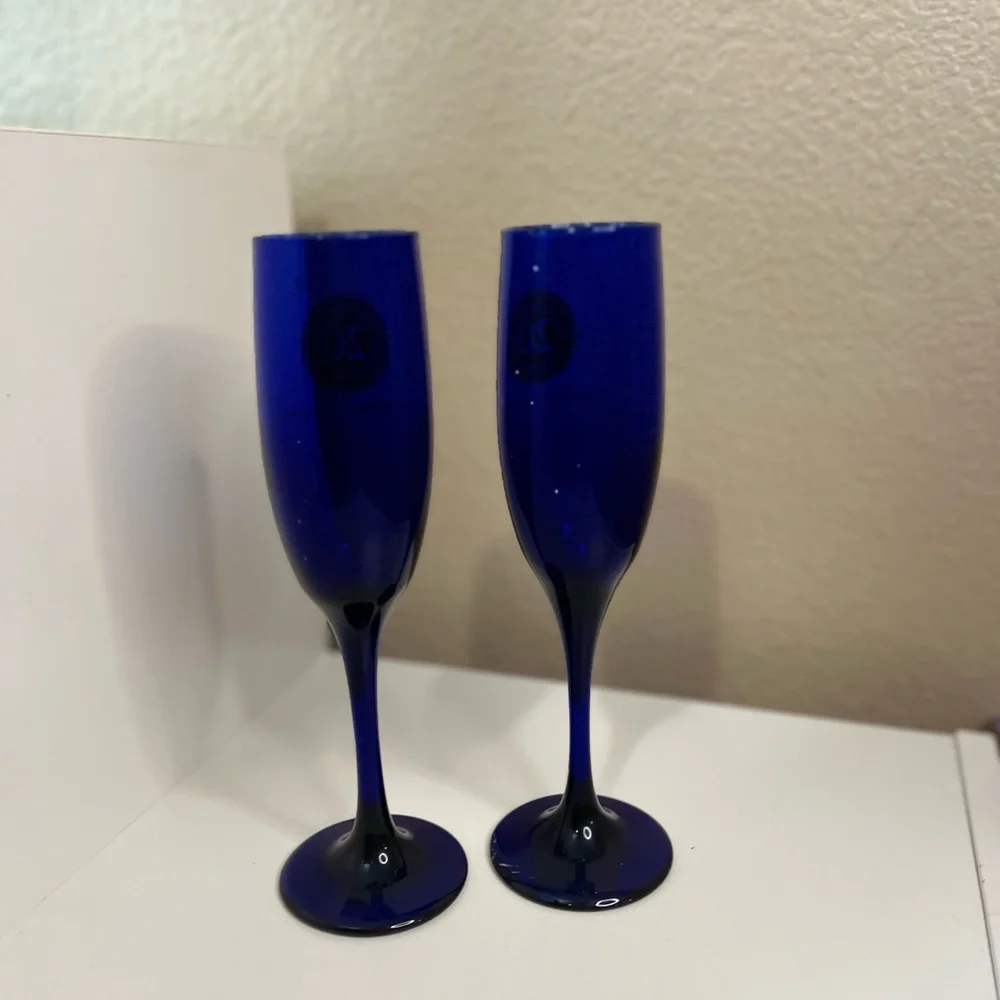 Western Sierra Bank barware viewing fast