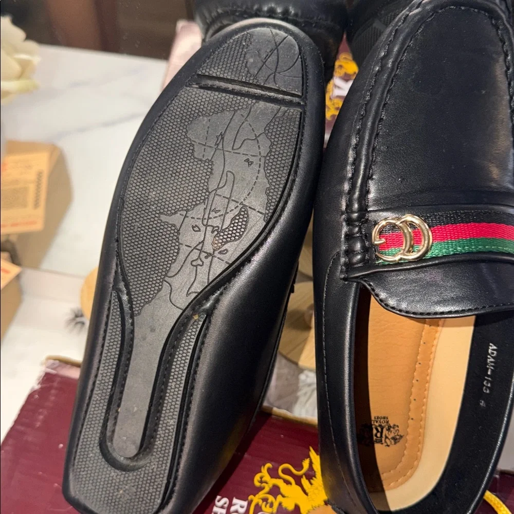 N/A stylish black