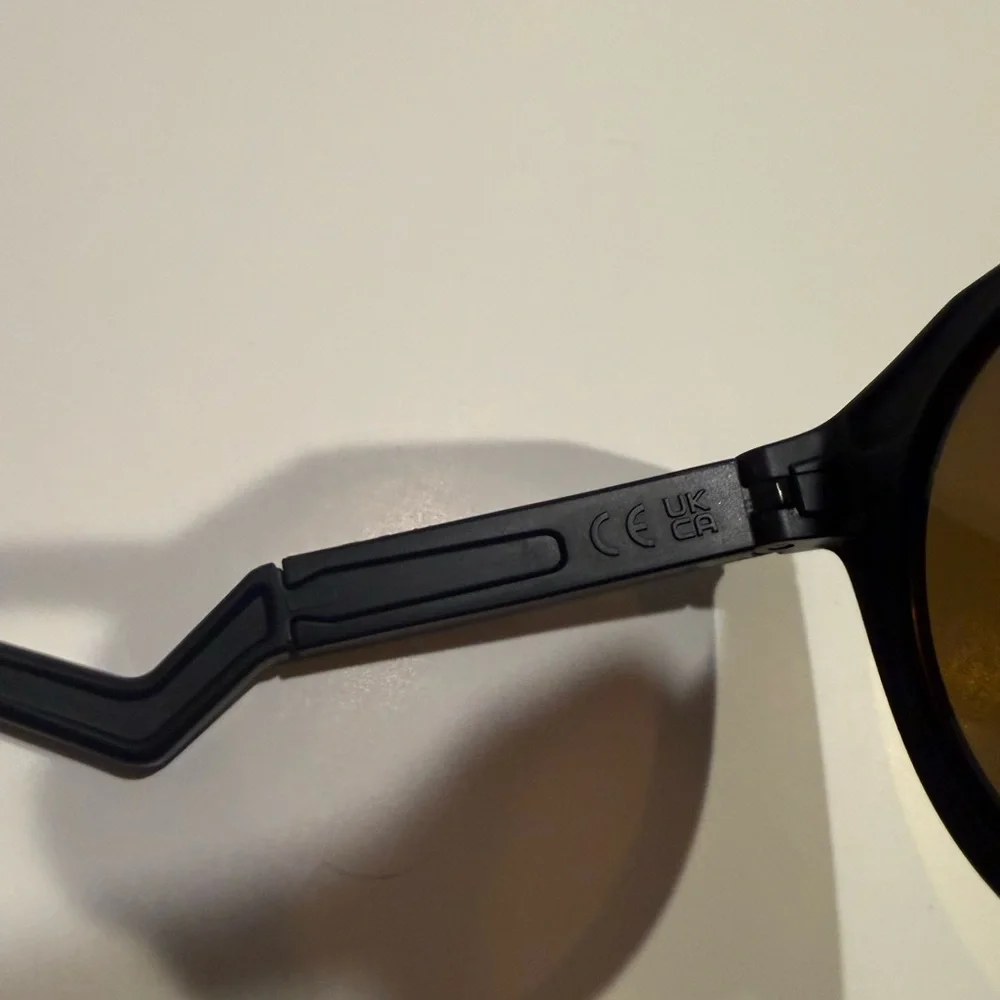 Oakley has featuring