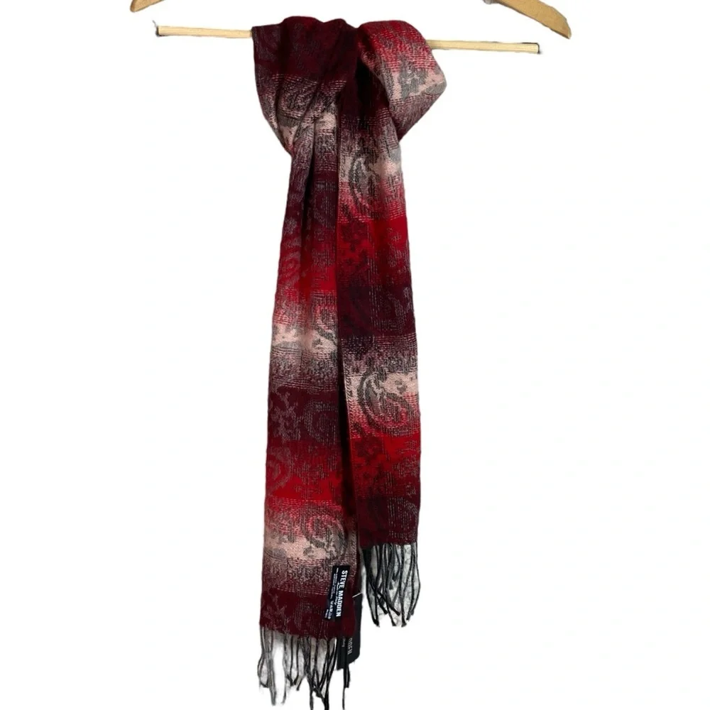 🚨LAST CHANCE 🆕 Steve Madden Scarf Red