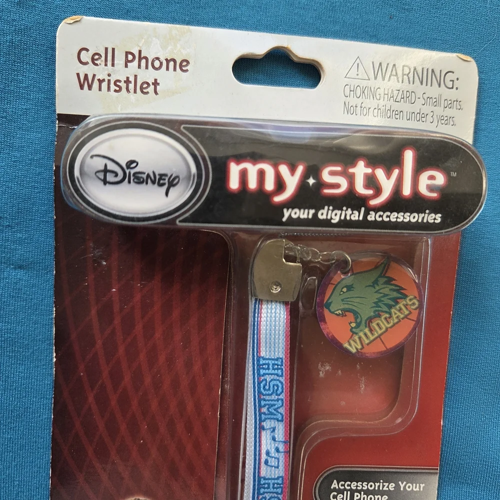 Disney looking vintage package