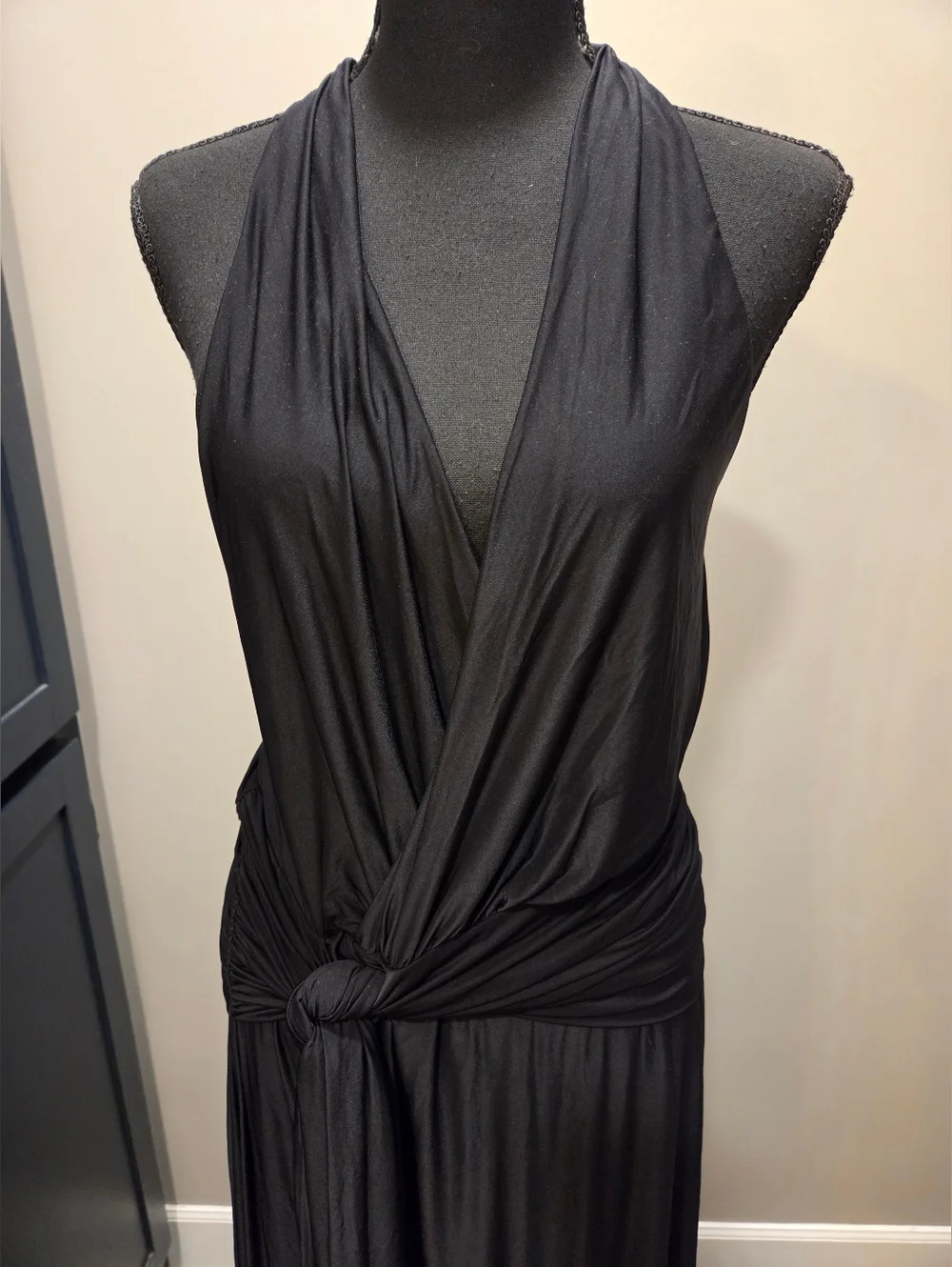 Abercrombie & Fitch maxi 45 neck