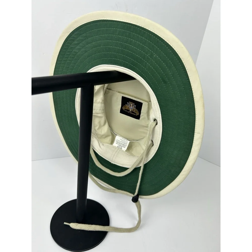 Henschel Hat Co. designed medium