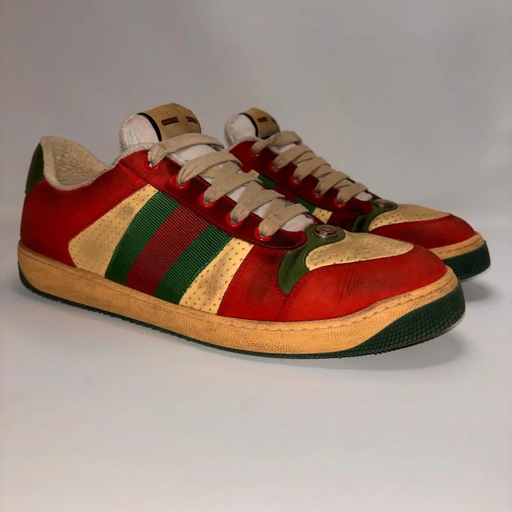 Gucci green striking