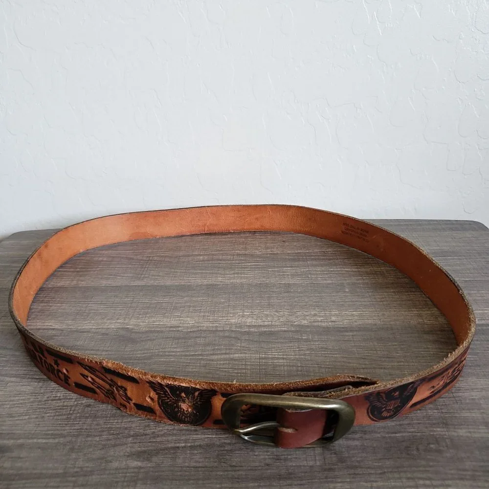 Unbranded leather entire