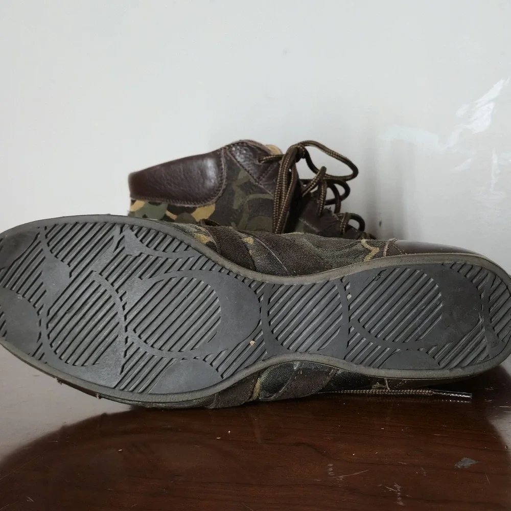 Coach shoes have